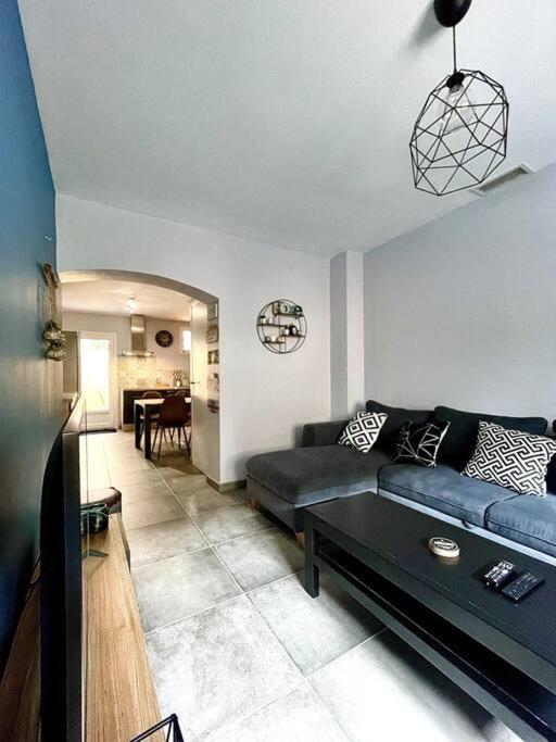 Jolie Maison De Ville - 4 Personnes - Wifi - Tv موجيو المظهر الخارجي الصورة